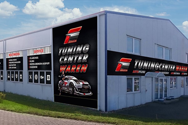 Außenansicht des Tuningcenter Waren